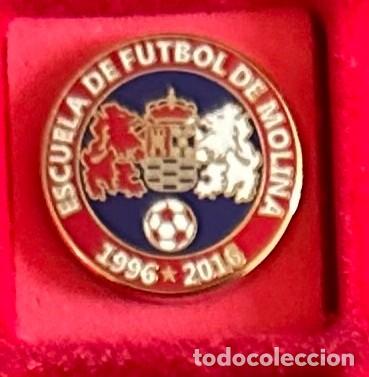 Collezionismo sportivo: Pin de Futbol del Club Molina EF Molina de Segura Murcia
