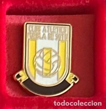 Collezionismo sportivo: Pin de Futbol del Club Atletico Puebla de Soto Murcia