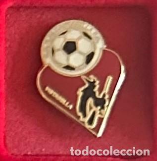 Collezionismo sportivo: Pin de Futbol del Club CF Vistabella - Alcantarilla Murcia