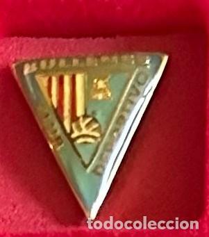 Collezionismo sportivo: Pin de Futbol del Club CD Bullense Murcia