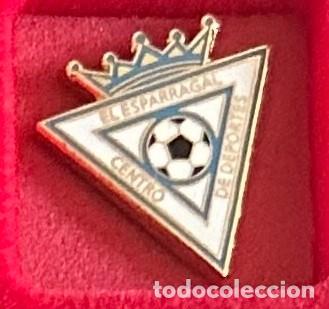 Collezionismo sportivo: Pin de Futbol del Club CD Esparragal Murcia