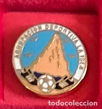 Sammelleidenschaft Sport: Pin de Futbol del Club AD La Isla - Cartagena Murcia