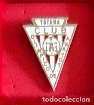 Sammelleidenschaft Sport: Pin de Futbol del Club Olimpico de Totana Murcia