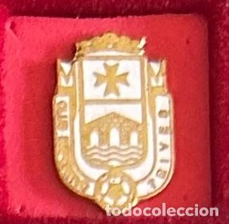 Collectionnisme sportif: Pin de futbol del Club CD Trives - A Pobra Do Trives Ourense