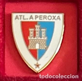 Collectionnisme sportif: Pin de futbol del Club Atletico A peroxa Orense Ourense