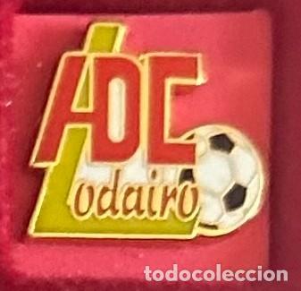 Collectionnisme sportif: Pin de futbol del Club ADC Lodairo - Carballeda de Avia Orense Ourense