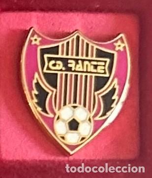 Collectionnisme sportif: Pin de futbol del Club CD Rante - San Cibrao Das Vi&ntilde;as Orense Ourense