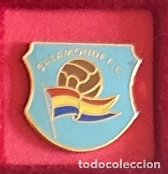 Collectionnisme sportif: Pin de futbol del Club FC Salamonde - San Amaro Orense Ourense