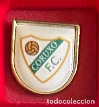 Collectionnisme sportif: Pin de futbol del Club Coruxo FC Pontevedra