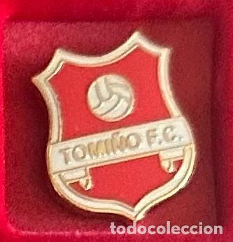 Collectionnisme sportif: Pin de futbol del Club Tomi&ntilde;o FC Pontevedra
