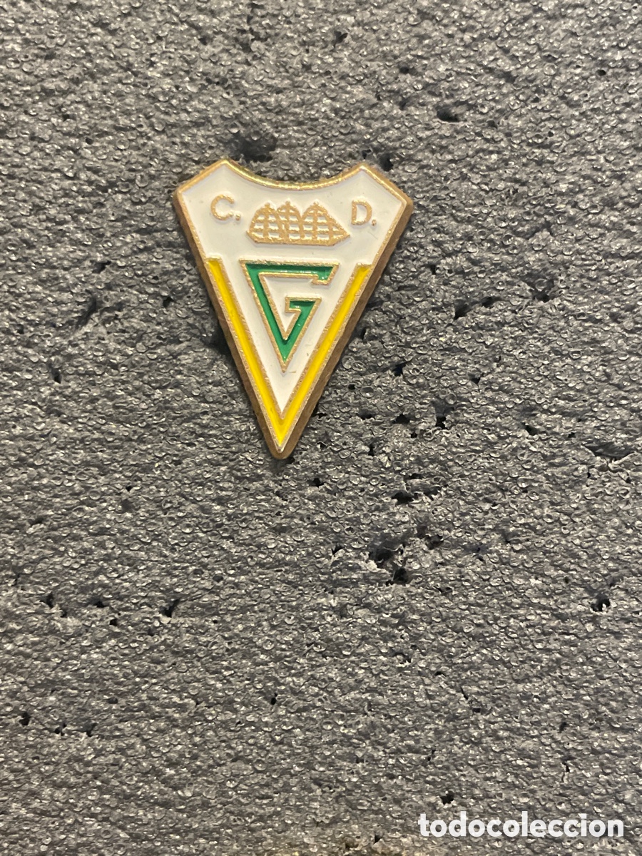 Collectionnisme sportif: Pin 33 C.D. VALLE GUERRA - La Laguna (Tenerife)