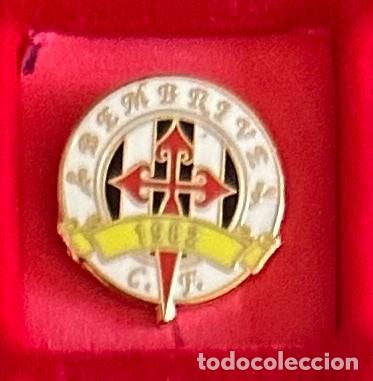Collectionnisme sportif: Pin de futbol del Club Bembrive CF - Vigo Pontevedra