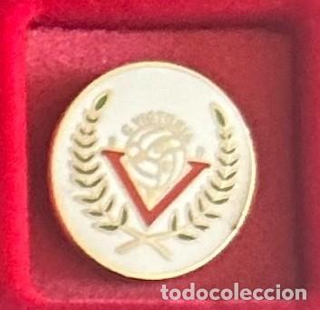 Colecionismo desportivo: Pin de futbol del Club SD Victoria - Vigo - Pontevedra