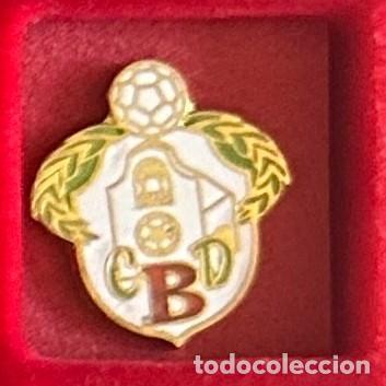 Colecionismo desportivo: Pin de futbol del Club Cd Bamio - Villagarcia de Arosa - Pontevedra