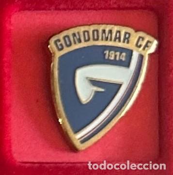 Colecionismo desportivo: Pin de futbol del Club Gondomar CF - Pontevedra
