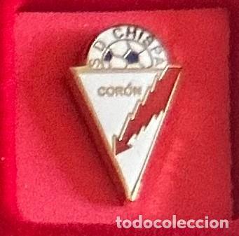 Colecionismo desportivo: Pin de futbol del Club SD Chispa - Vilanova de Arosa - Pontevedra