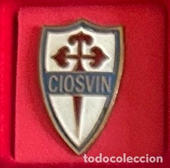 Colecionismo desportivo: Pin de futbol del Club Ciosvin FC - Vigo - Pontevedra