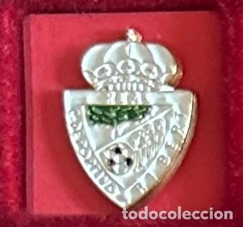Colecionismo desportivo: Pin de futbol del Club CD Real Ribert - Salamanca
