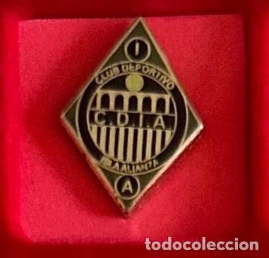 Collectionnisme sportif: Pin de futbol del Club CD Isla Alianza - Salamanca