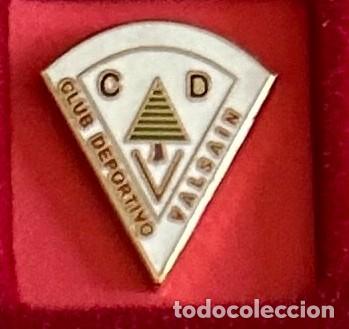 Collectionnisme sportif: Pin de futbol del Club CD Valsain Segovia