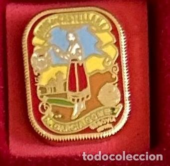 Collectionnisme sportif: Pin de futbol del Club Anis Castellana Segovia