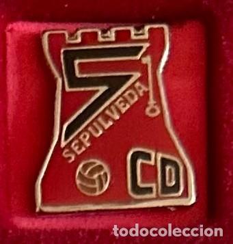Collectionnisme sportif: Pin de futbol del Club CD Sepulveda Segovia