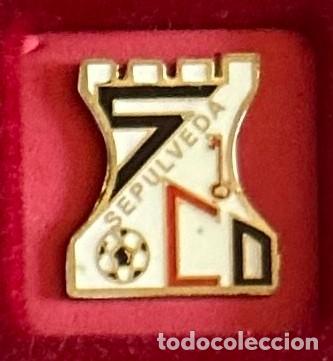 Collectionnisme sportif: Pin de futbol del Club CD Sepulveda Segovia