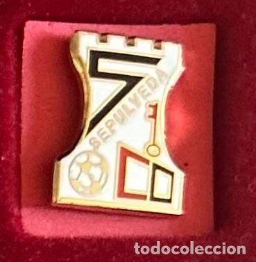 Collectionnisme sportif: Pin de futbol del Club CD Sepulveda Segovia