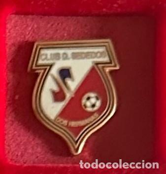 Sammelleidenschaft Sport: Pin de futbol del Club CD Sededos Sevilla
