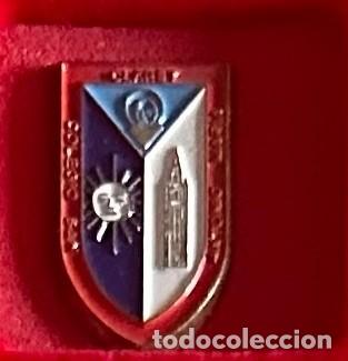 Sammelleidenschaft Sport: Pin de futbol del Club CF San Antonio Maria Claret Sevilla