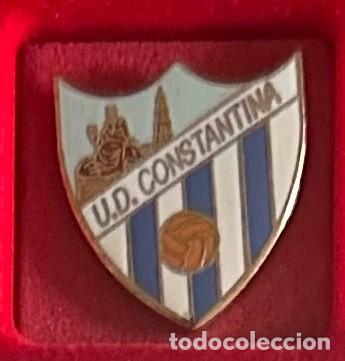 Sammelleidenschaft Sport: Pin de futbol del Club UD Constantina Sevilla