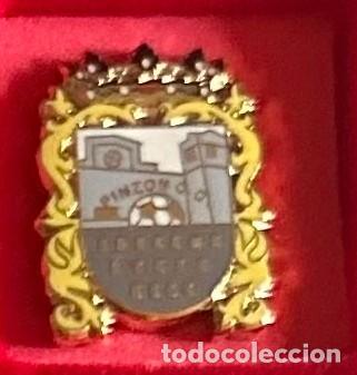 Sammelleidenschaft Sport: Pin de futbol del Club CD Pinzon - Los Palacios Sevilla