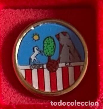Sammelleidenschaft Sport: Pin de futbol del Club CF Coripe Sevilla