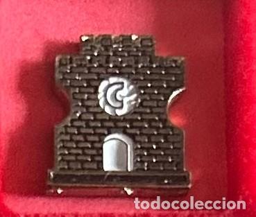 Sammelleidenschaft Sport: Pin de futbol del Club CF Castillo - Castillo de Las Guardas Sevilla