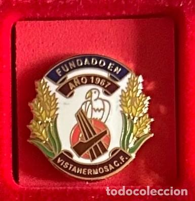 Sammelleidenschaft Sport: Pin de futbol del Club CF Vistahermosa Sevilla
