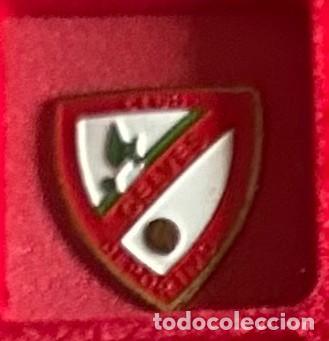 Sammelleidenschaft Sport: Pin de futbol del Club CD Gelves Sevilla