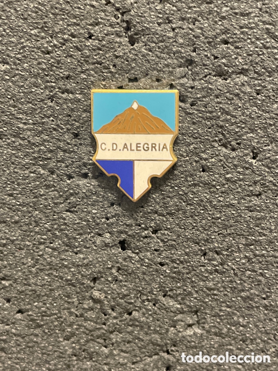 Collectionnisme sportif: Pin 56 C.D. ALEGRIA - Santa Cruz de Tenerife (Tenerife)