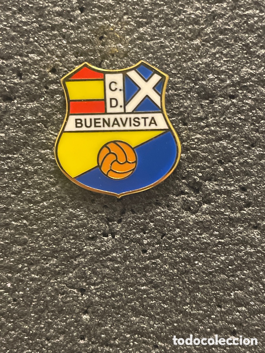 Collectionnisme sportif: Pin 71 C.D. BUENAVISTA - Buenavista del Norte (Tenerife)