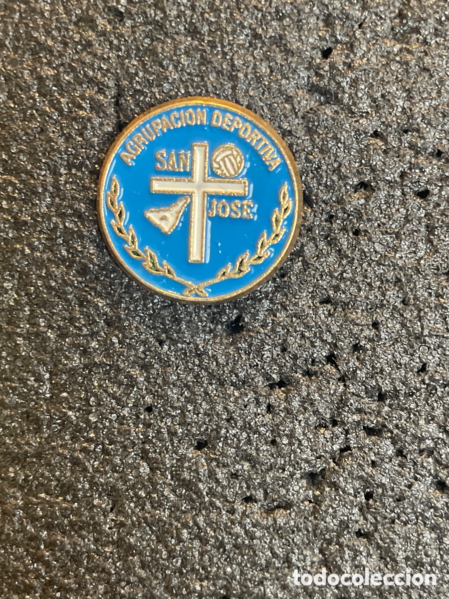 Collectionnisme sportif: Pin 79 A.D. SAN JOSE - Santa Cruz de Tenerife (Tenerife)