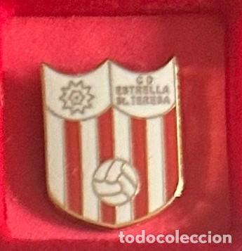 Collectionnisme sportif: Pin de futbol del Club CD Estrella Santa Teresa Sevilla