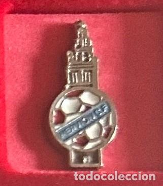 Collectionnisme sportif: Pin de futbol del Club CF Nervion Sevilla
