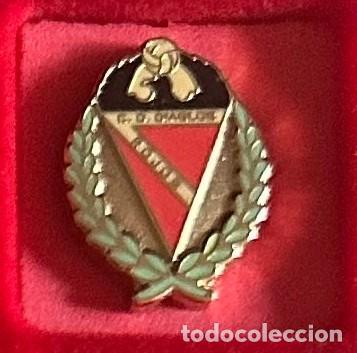 Sammelleidenschaft Sport: Pin de futbol del Club CD Diablos Rojos Sevilla