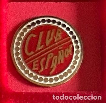 Collezionismo sportivo: Pin de futbol del Club Club espa&ntilde;ol - Lora del Rio Sevilla