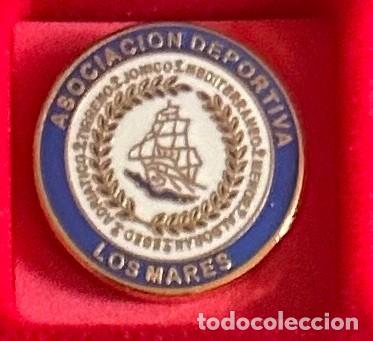 Collezionismo sportivo: Pin de futbol del Club AD Los mares Sevilla