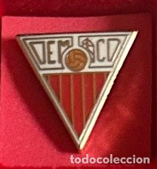 Sammelleidenschaft Sport: Pin de futbol del Club CD Demo Sevilla