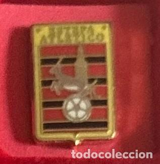 Sammelleidenschaft Sport: Pin de futbol del Club Estepa Atletico Sevilla