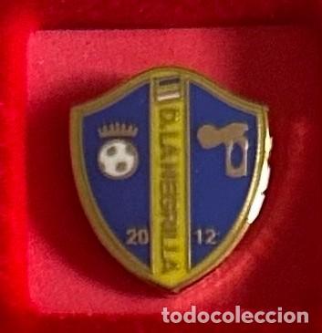 Sammelleidenschaft Sport: Pin de futbol del Club DEportivo La Negrilla Sevilla