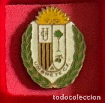 Sammelleidenschaft Sport: Pin de futbol del Club CF Umbrete Sevilla
