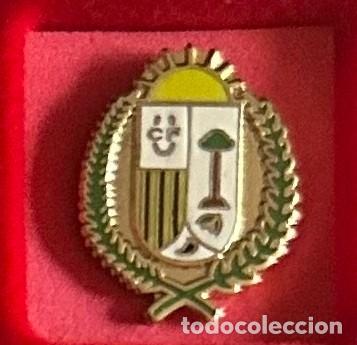 Sammelleidenschaft Sport: Pin de futbol del Club CF Umbrete Sevilla