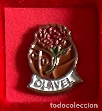 Sammelleidenschaft Sport: Pin de futbol del Club CD Clavel Sevilla